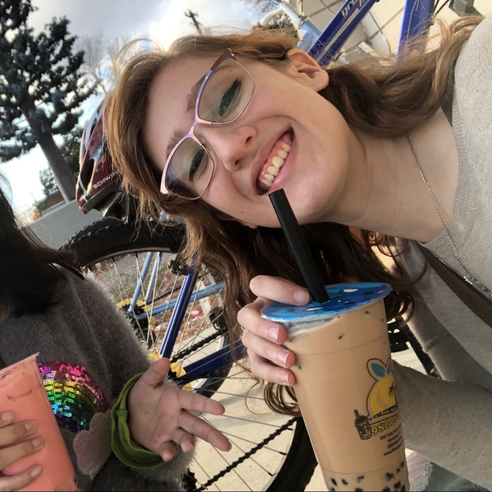 Meet your Posher, Kayla